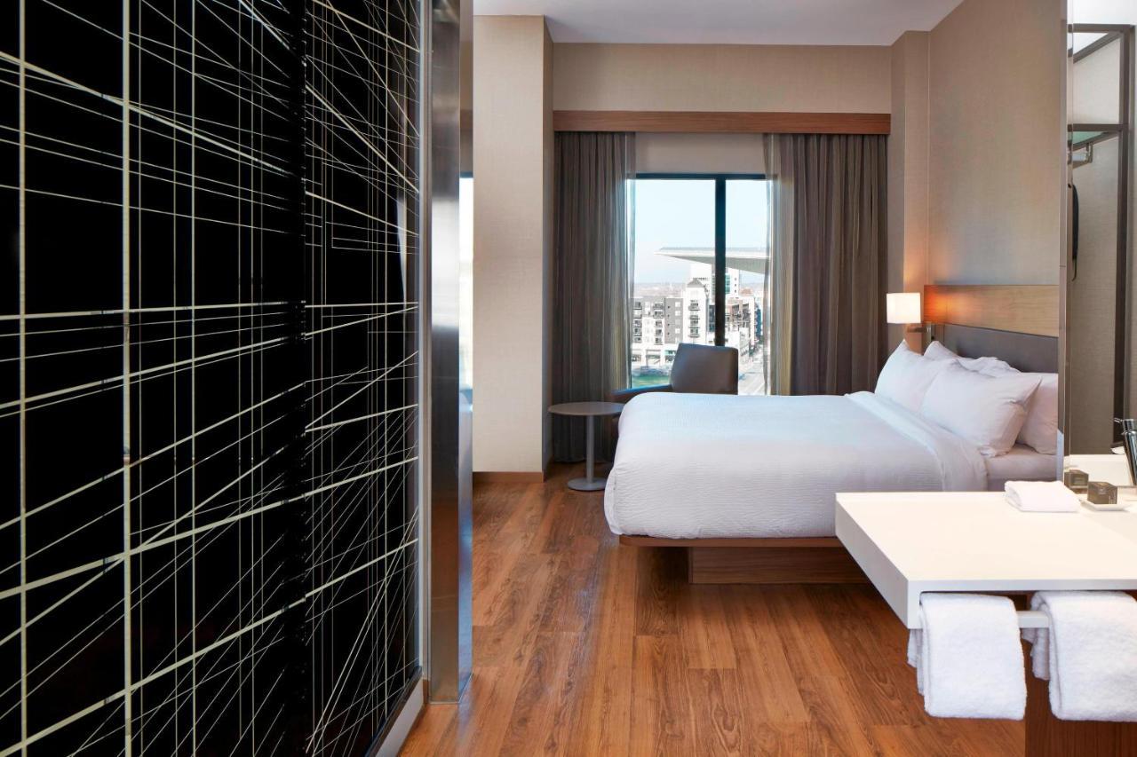 Ac Hotel By Marriott Minneapolis Downtown Екстериор снимка