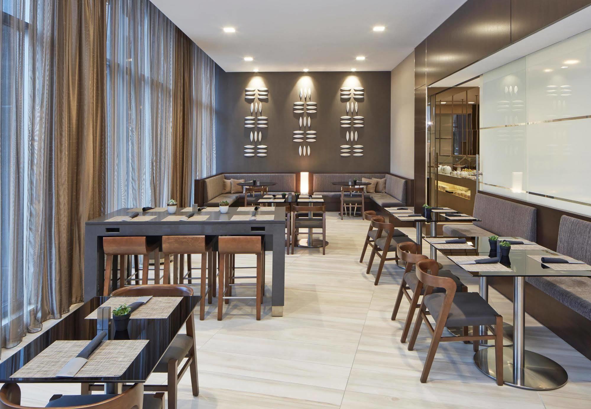 Ac Hotel By Marriott Minneapolis Downtown Екстериор снимка