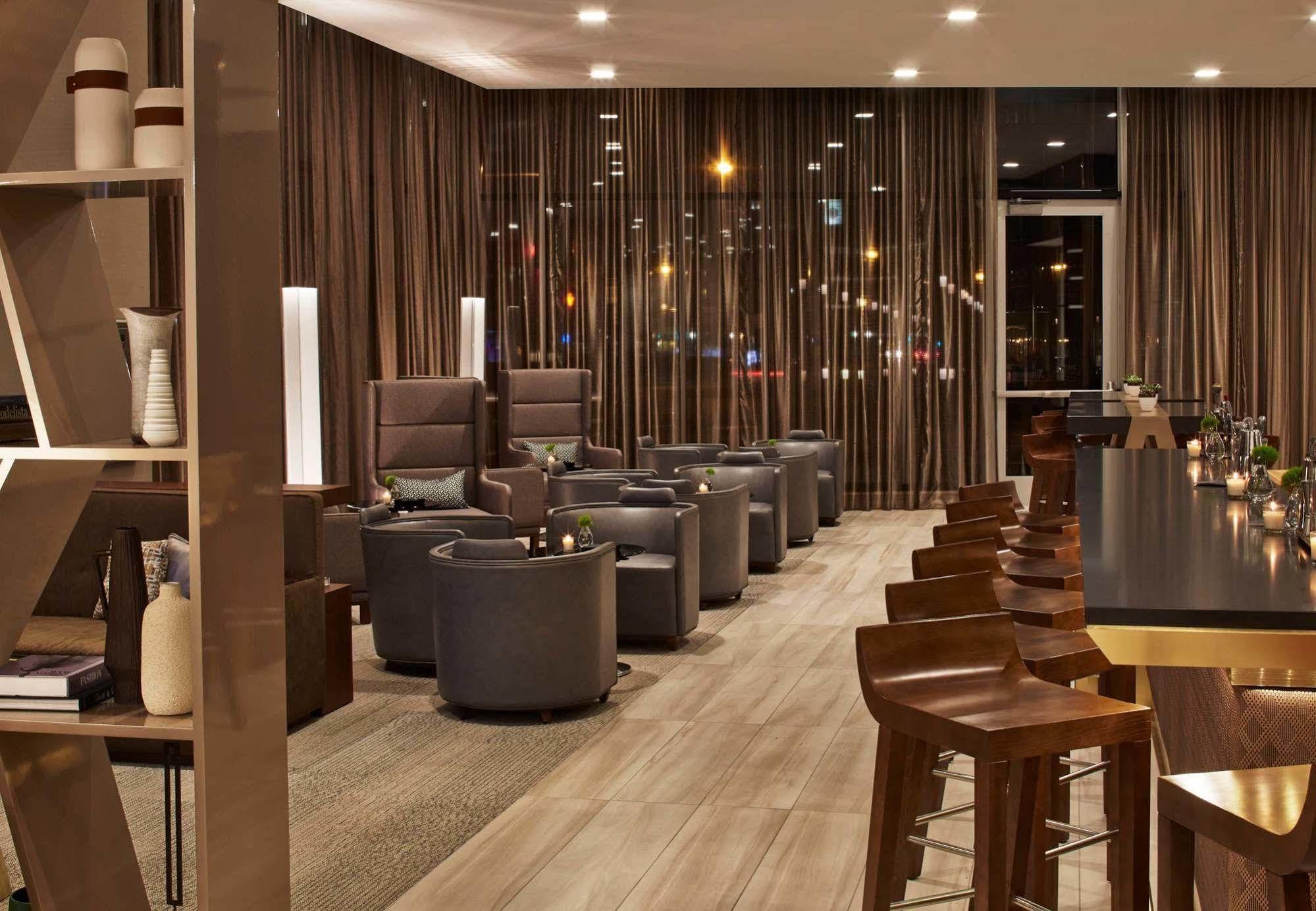 Ac Hotel By Marriott Minneapolis Downtown Екстериор снимка